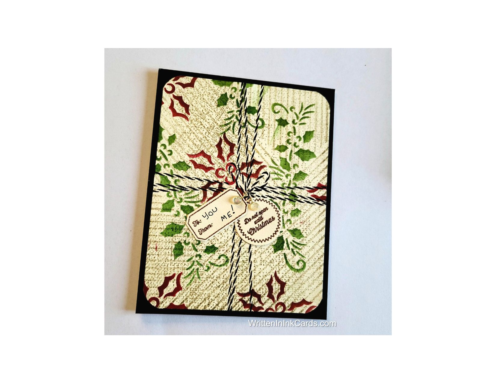 How to Use Stencils for Beautiful Holiday Card Designs